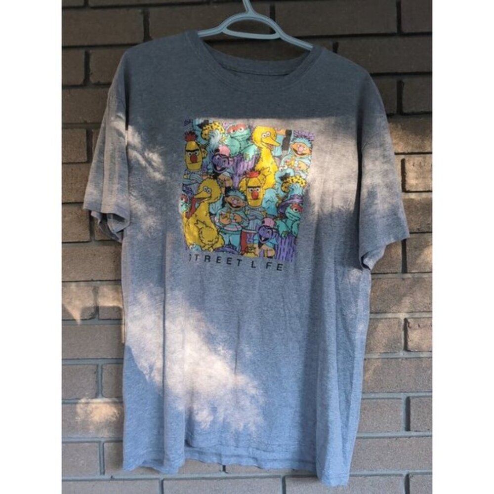 Grey Sesame Street - "Street Life" T-Shirt Size: Large